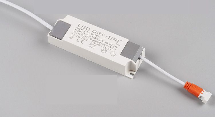 恒流與恒壓LED驅動器：選擇最適合你的LED燈驅動方案