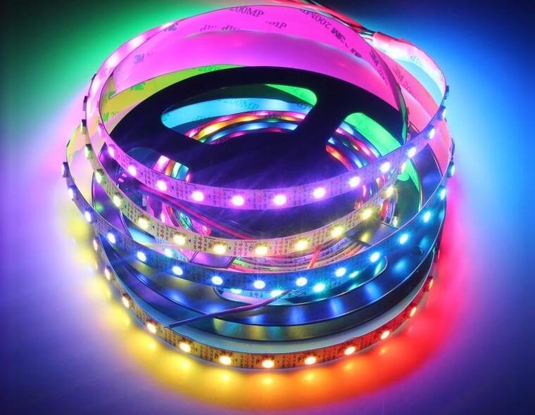為什么同樣是RGB燈帶，價格差距那么大，有哪些差別？